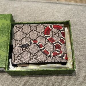 Red and White Snake Pattern men’s Wallet